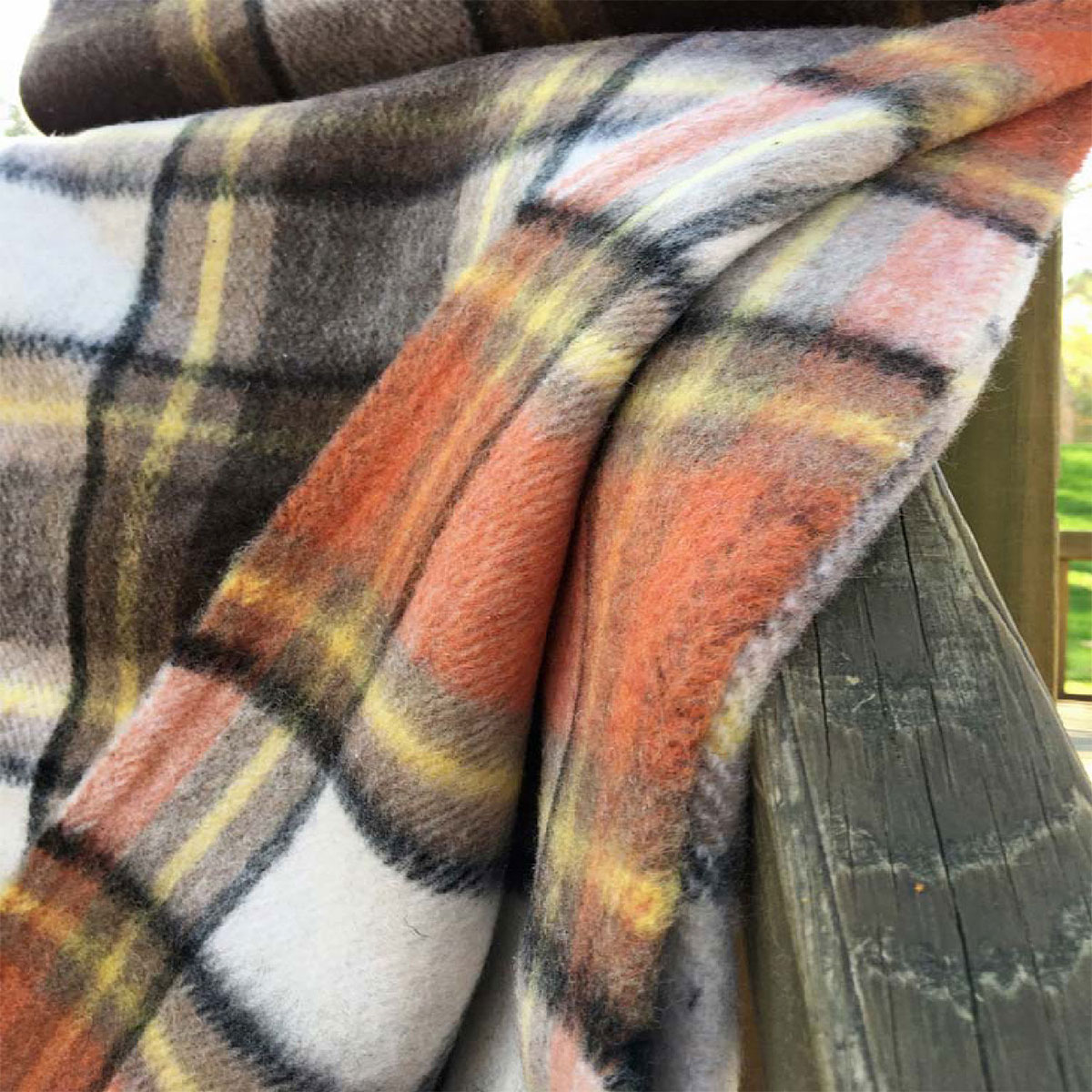 Double Scotch Wool Blanket 195x215 cm