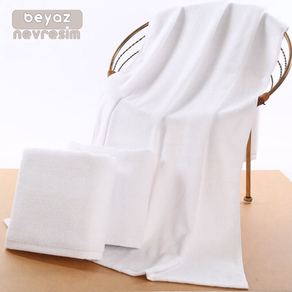 Puntel Series Bath Towel 70x140 cm 400 g