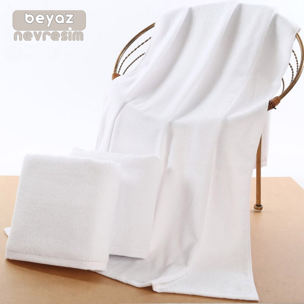 Puntel Series Bath Towel 70x140 cm 500 g